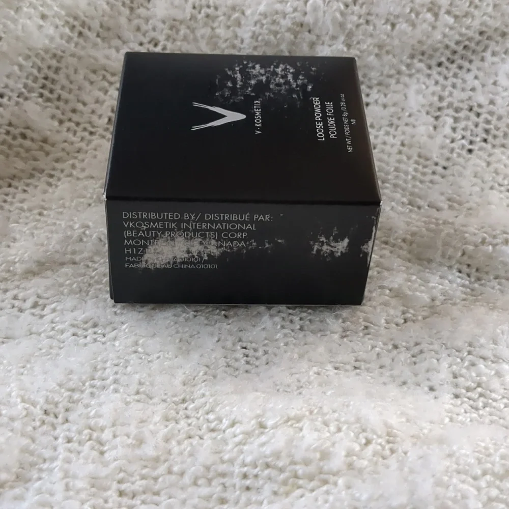 V KOSMETIK Loose Powder in N08 COOL NEUTRAL, 8g/0.28oz